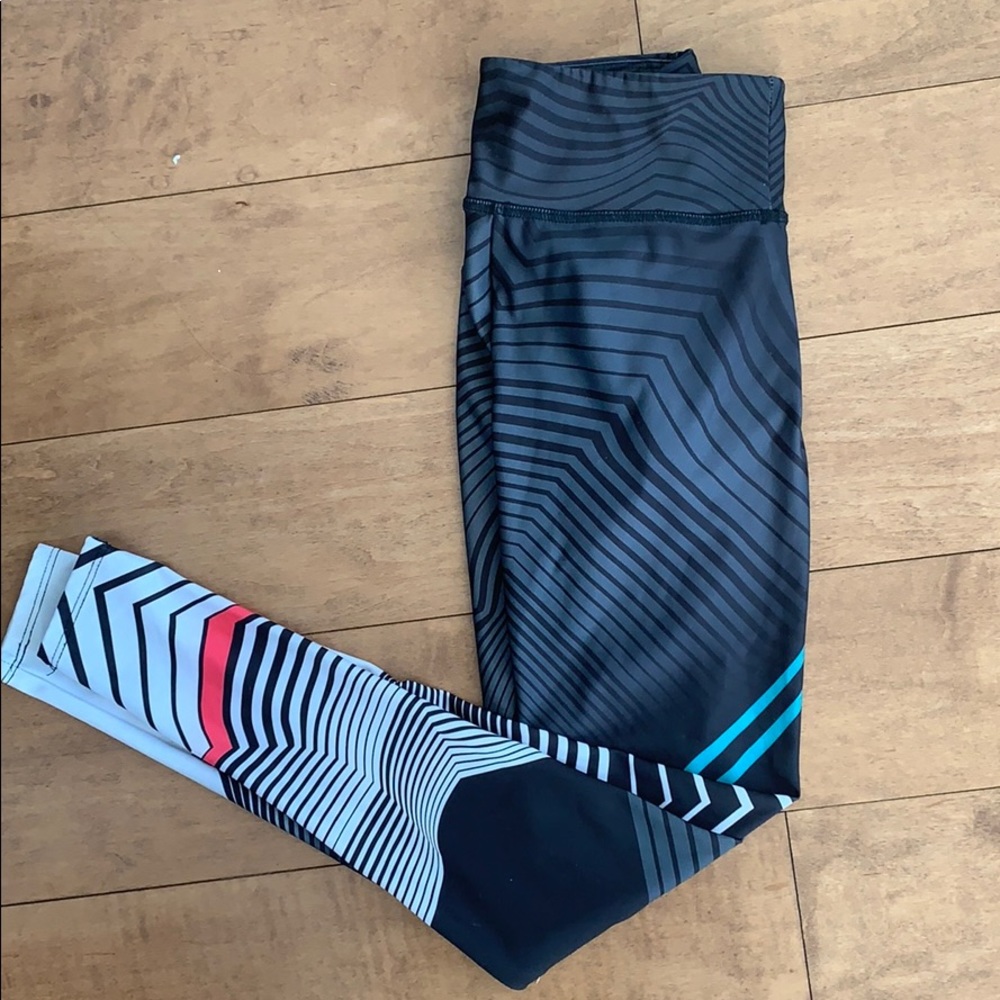 ONZIE XS LEGGINGS ❤️